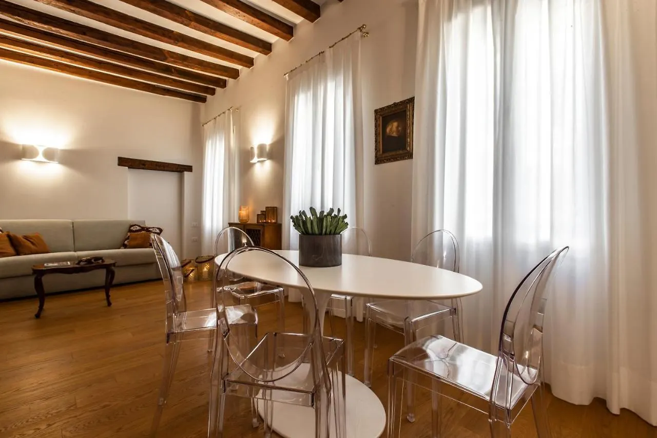 Ca' Delle Acque Deluxe Apartment R&R Venice 0*,