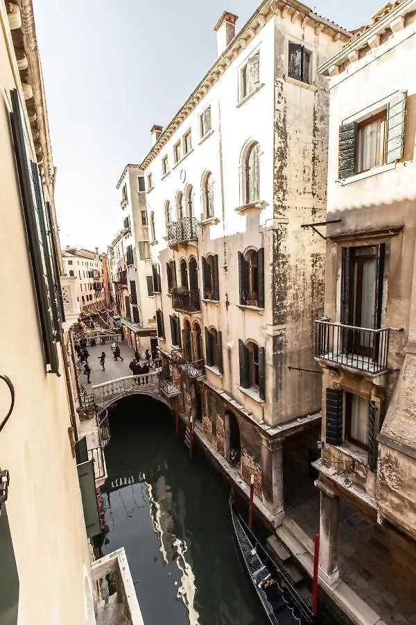 Ca' Delle Acque Deluxe Apartment R&R Venice