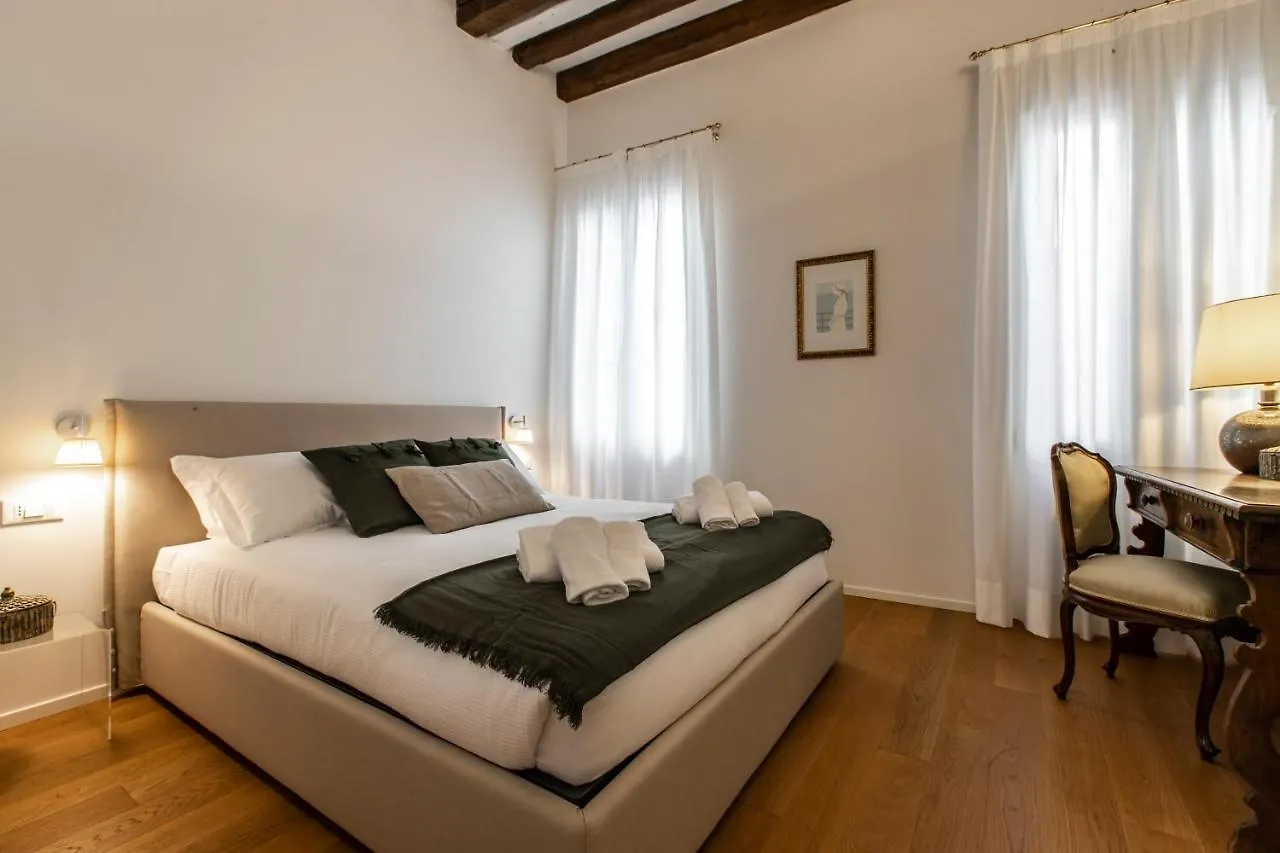Ca' Delle Acque Deluxe Apartment R&R Venice